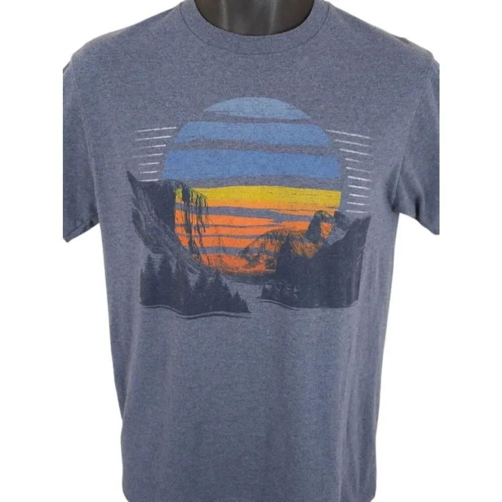 Nature Sunset T Shirt Mens Size Small Blue Gray Outdoors Wilderness